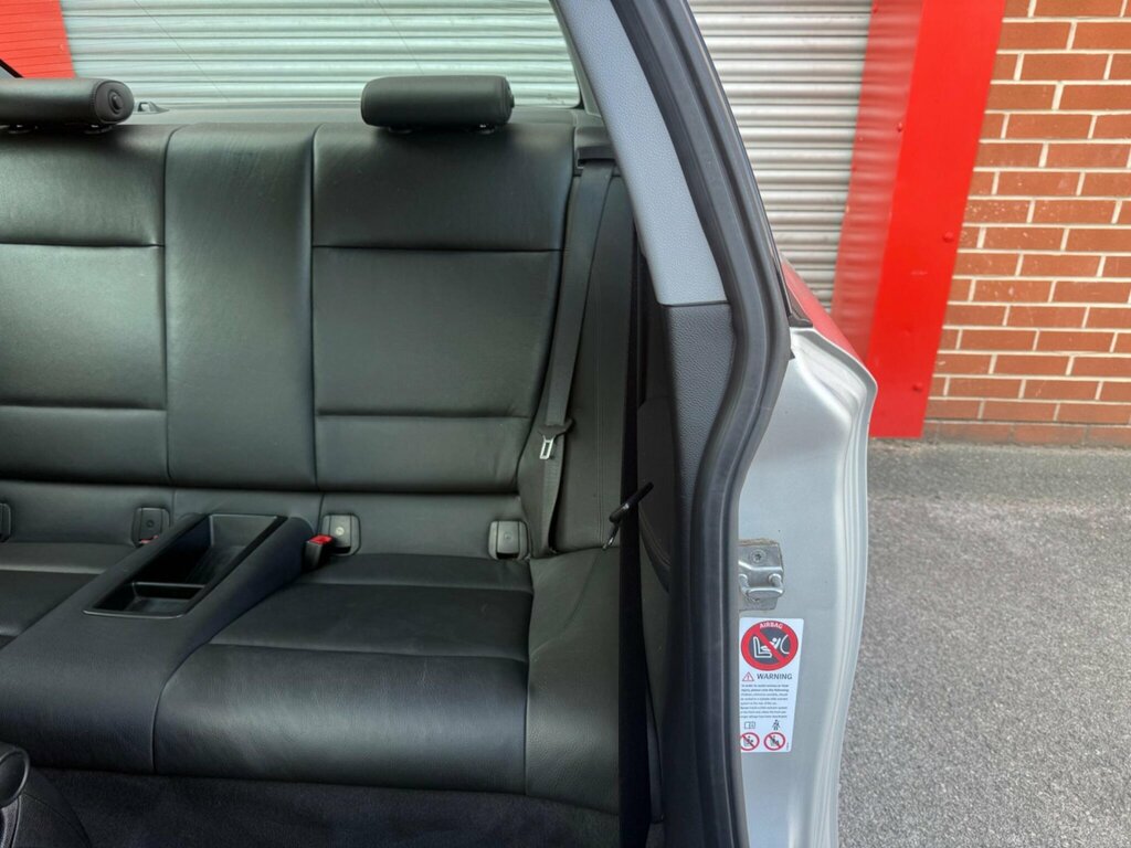 BMW 1 Series 118D M Sport Black #26