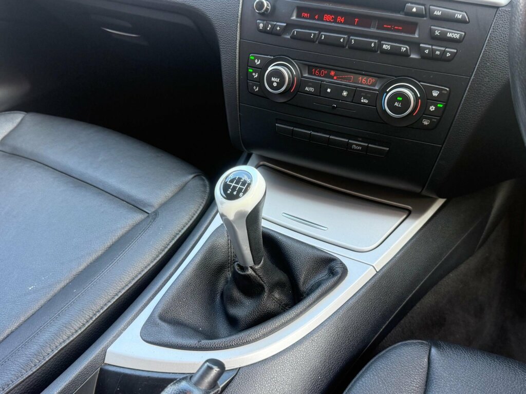 BMW 1 Series 118D M Sport Black #18