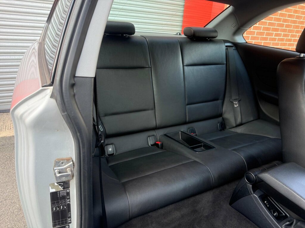 BMW 1 Series 118D M Sport Black #27