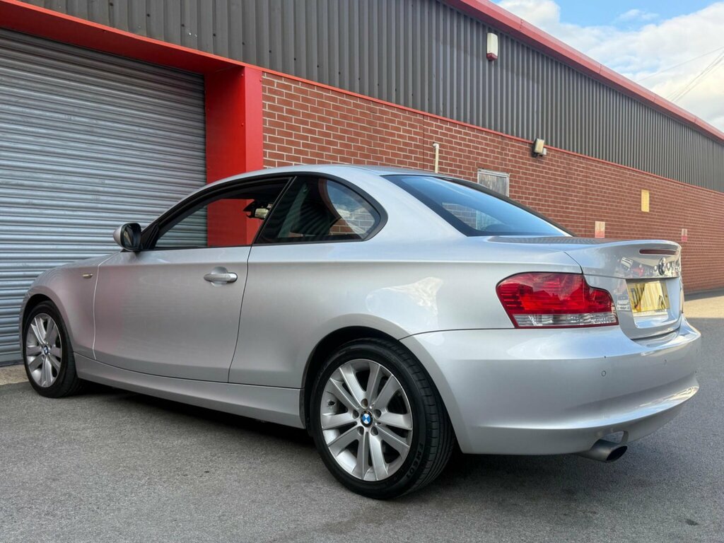 BMW 1 Series 118D M Sport Black #31