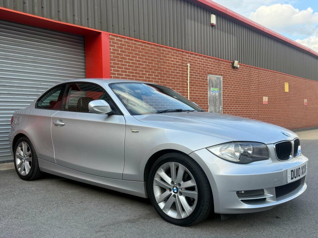 BMW 1 Series 118D M Sport Black #1