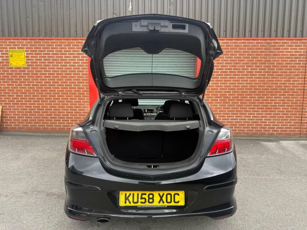 Vauxhall Astra Vauxhall Astra Cdti Sportive Silver #35