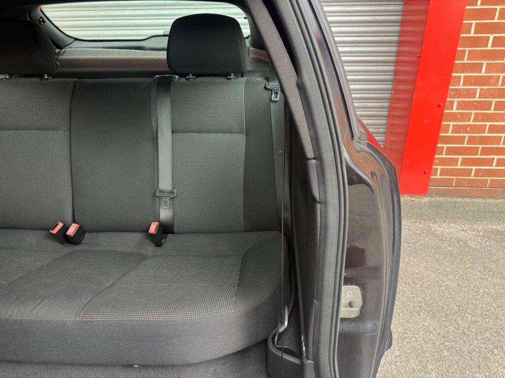 Vauxhall Astra Vauxhall Astra Cdti Sportive Silver #26