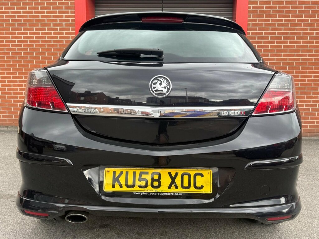 Vauxhall Astra Vauxhall Astra Cdti Sportive Silver #29
