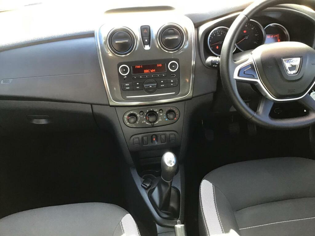 Dacia Sandero Stepway Hatchback 0.9 Tce Essential Euro 6 Ss 2019 YV68UUB White #5