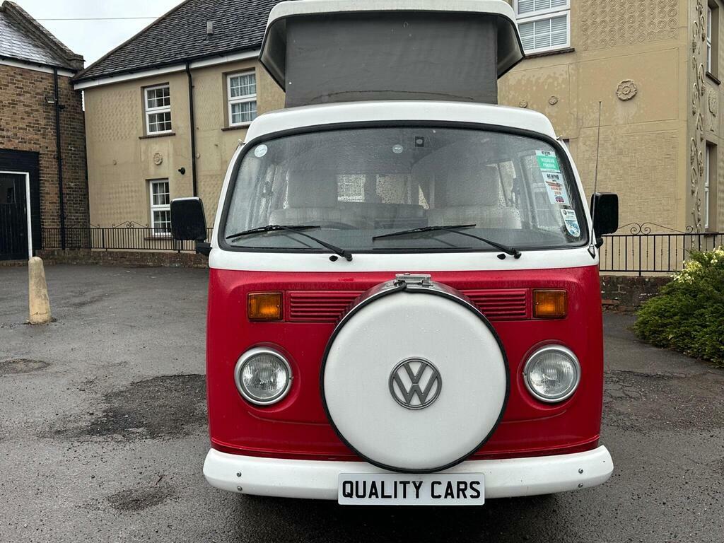 Volkswagen Campervan Petrol White #4