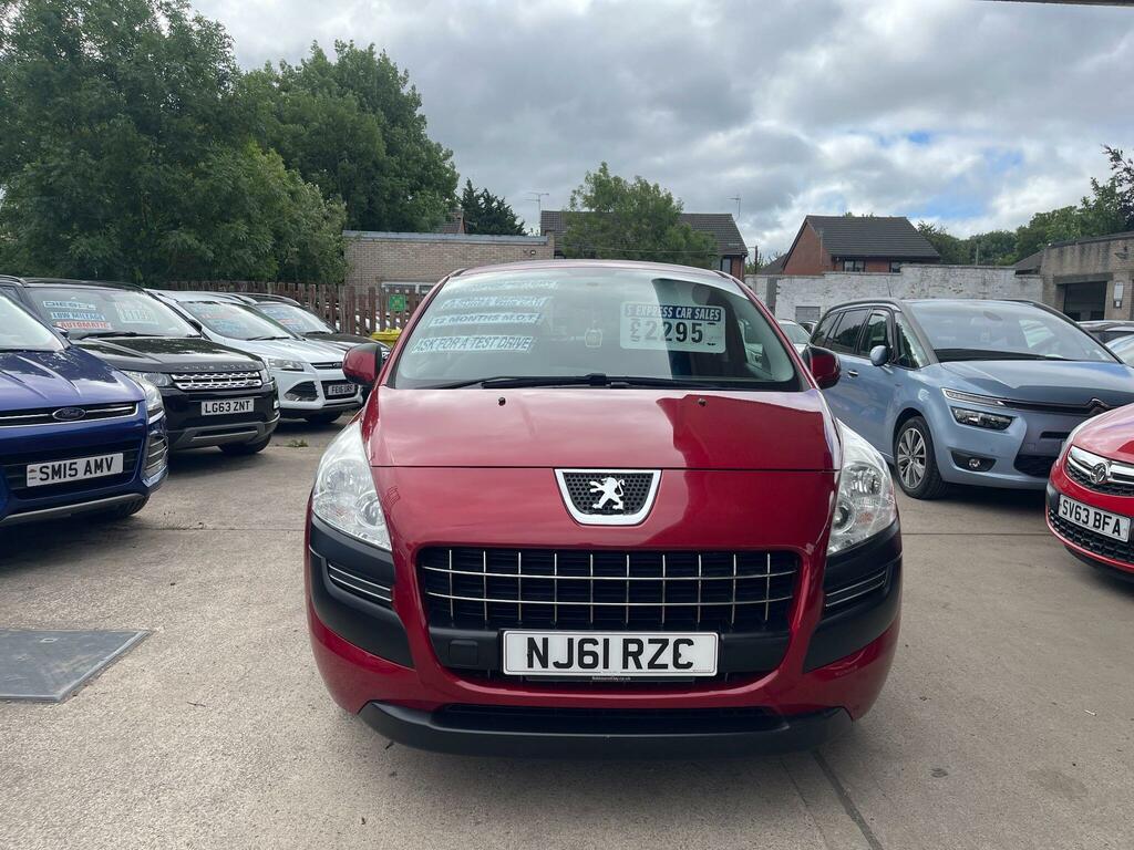 Peugeot 3008 Active Red #4