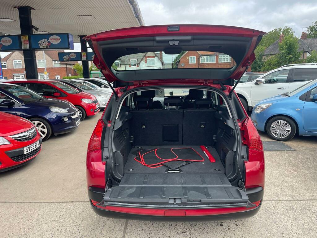 Peugeot 3008 Active Red #6