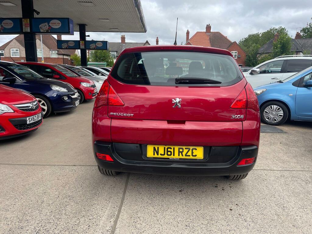 Peugeot 3008 Active Red #5