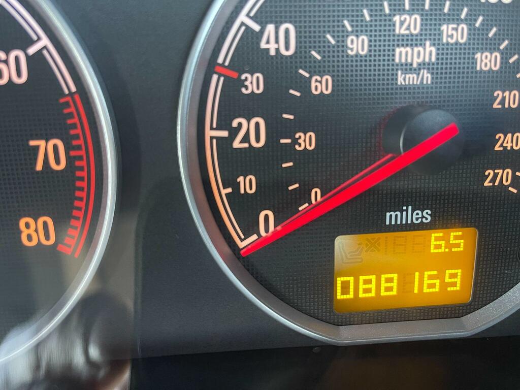 Vauxhall Vectra Diesel Grey #13