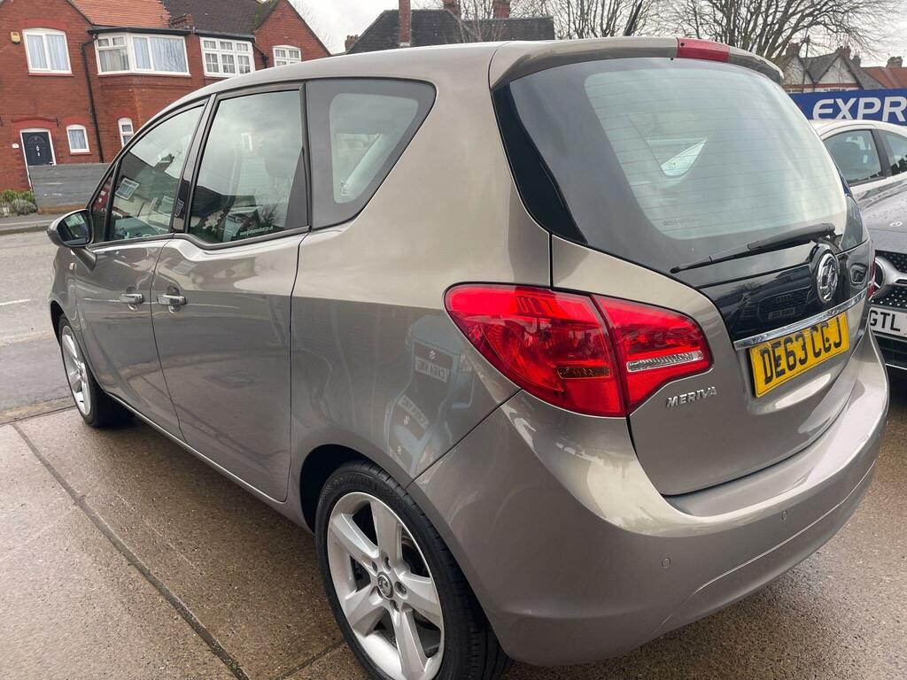 Vauxhall Meriva Red #18