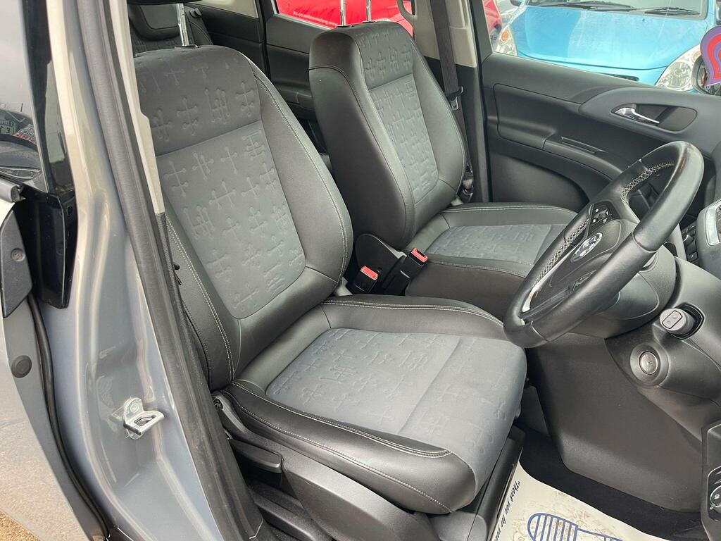 Vauxhall Meriva Red #19