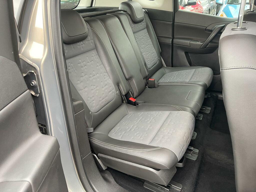Vauxhall Meriva Red #10