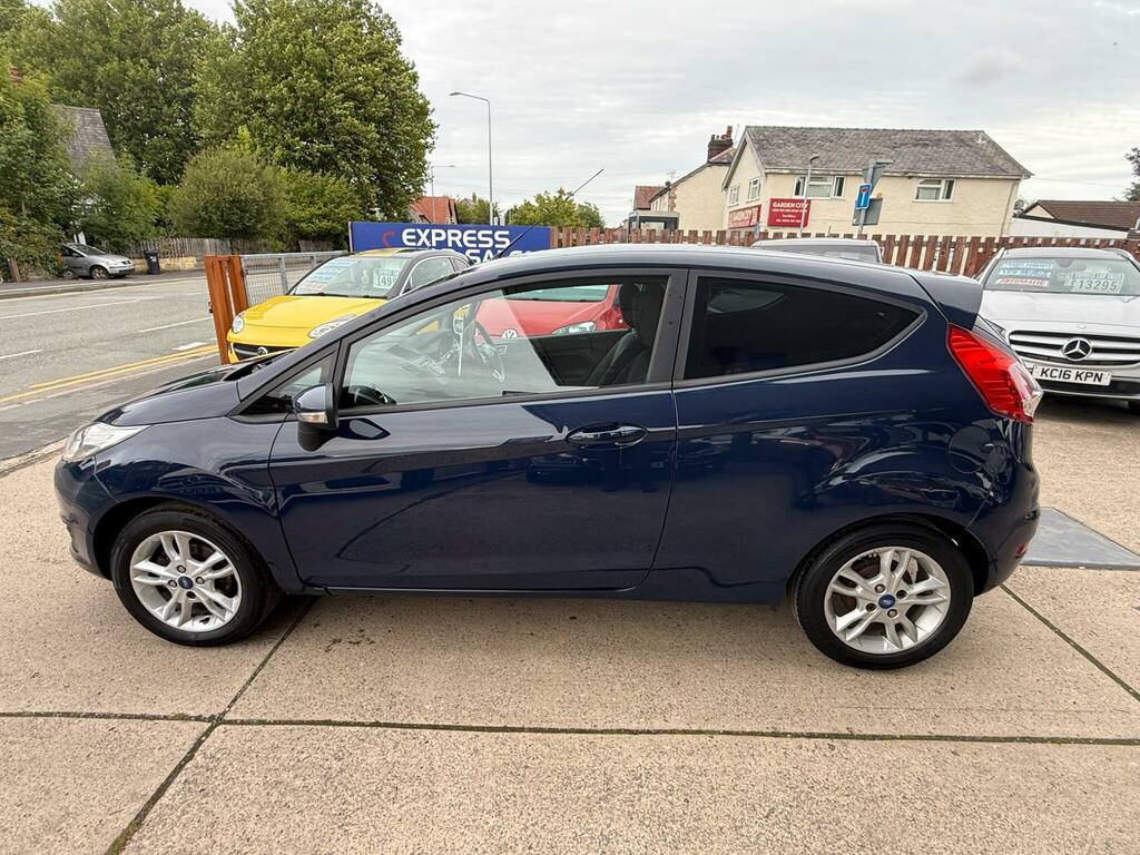 Ford Fiesta Style Blue #5