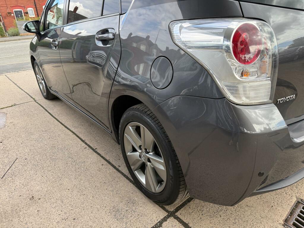 Toyota Verso Trend YR14VUS Grey #4