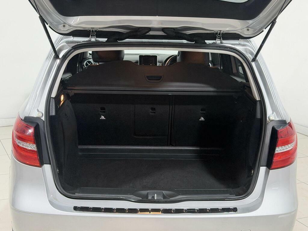 Mercedes-Benz B Class 1.6 B180 Blueefficiency Se Euro 5 Ss Black #71