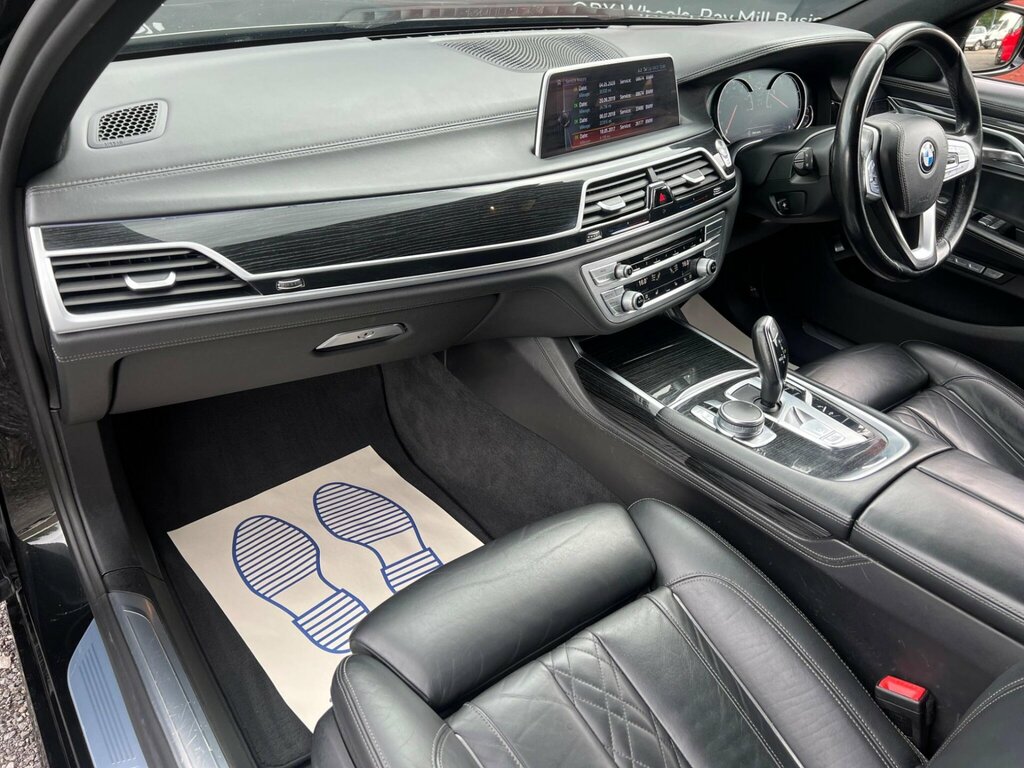BMW 7 Series  Black #16