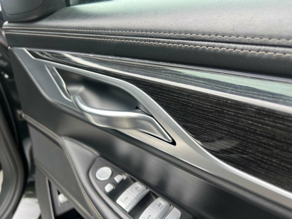 BMW 7 Series  Black #38