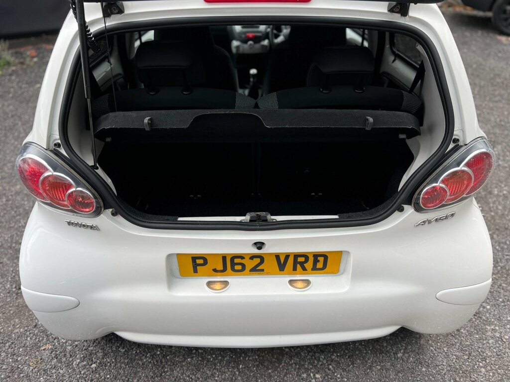 Toyota Aygo Hatchback Black #15