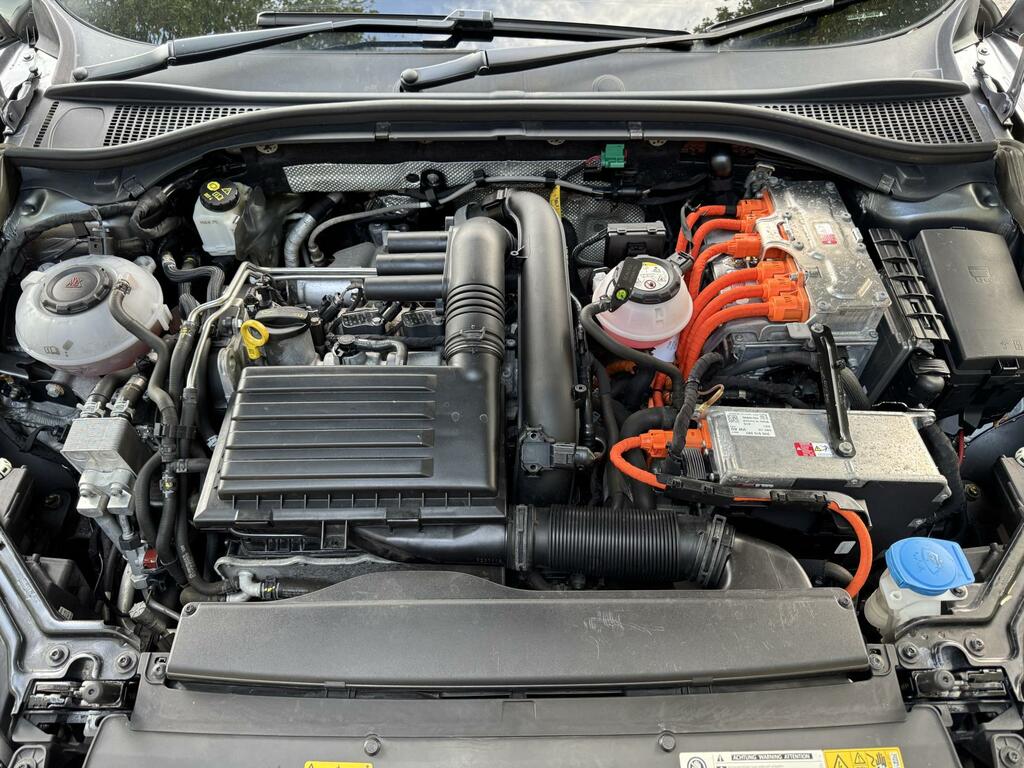 Skoda Superb Tdi Se Technology Silver #25