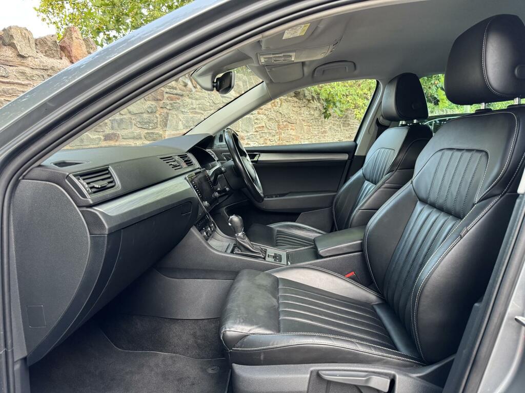Skoda Superb Tdi Se Technology Silver #11