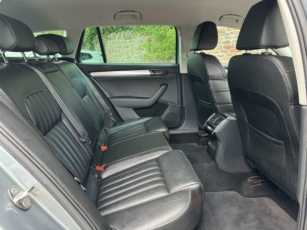 Skoda Superb Tdi Se Technology Silver #21