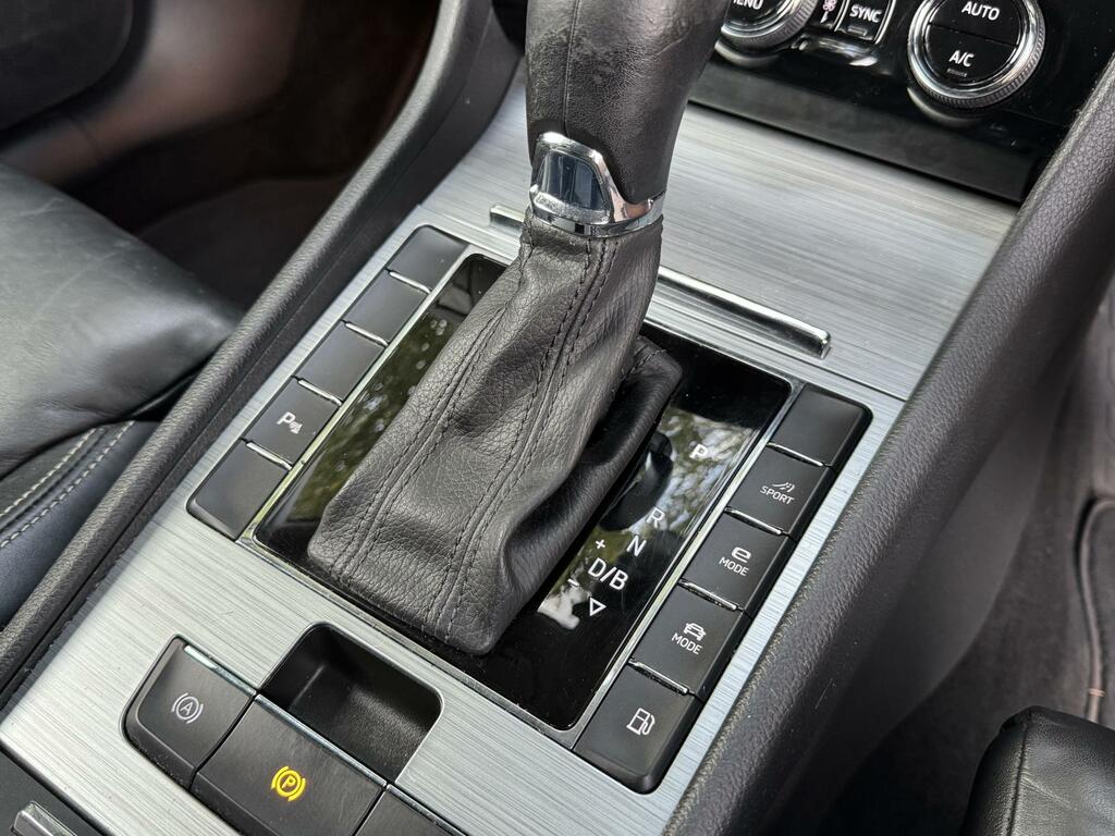 Skoda Superb Tdi Se Technology Silver #24
