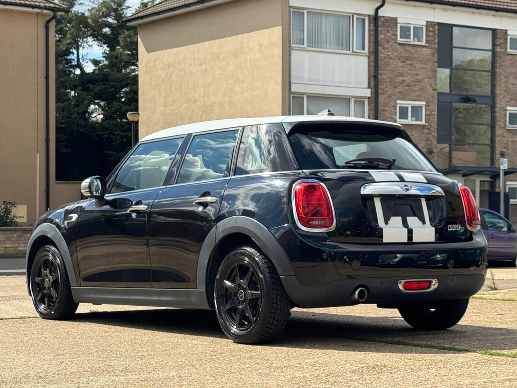 Mini Hatch Mini Cooper S 1.5L Euro 6, 5 Seat, 6 Black #4