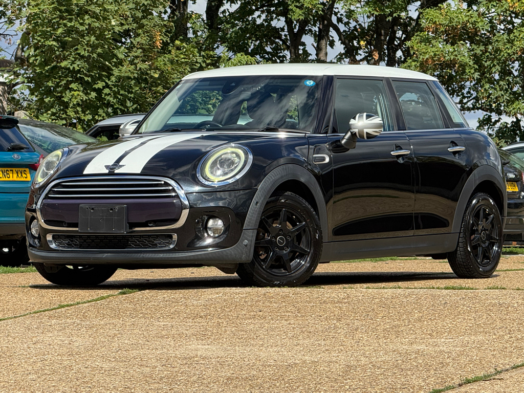 Mini Hatch Mini Cooper S 1.5L Euro 6, 5 Seat, 6 Black #3