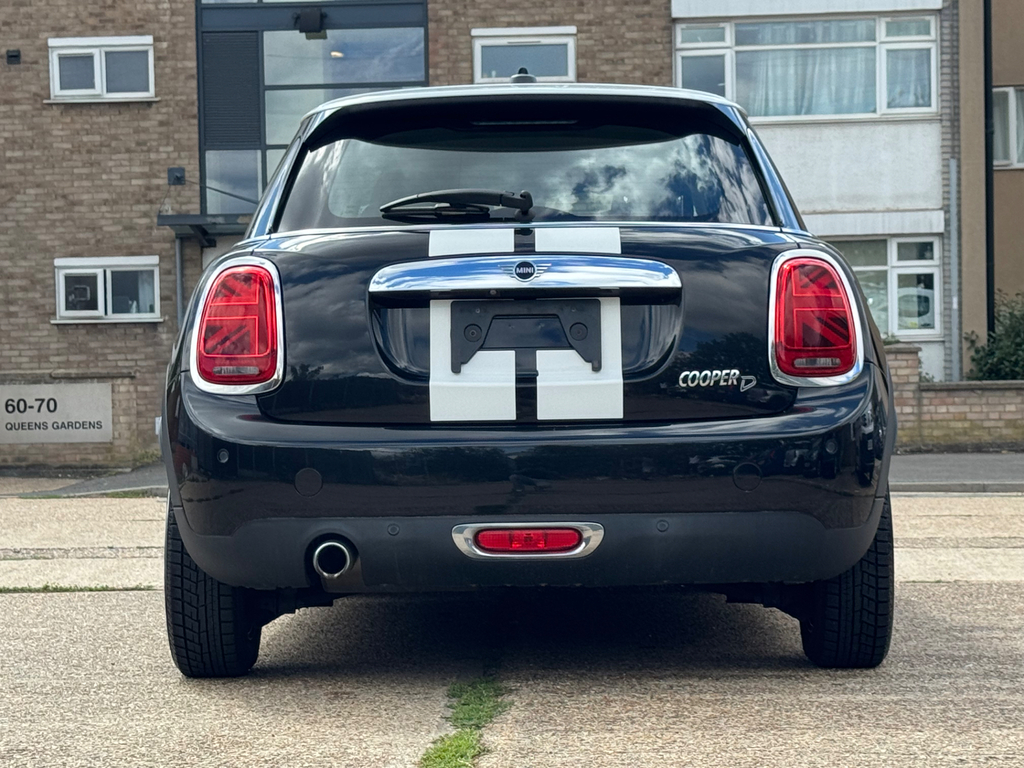 Mini Hatch Mini Cooper S 1.5L Euro 6, 5 Seat, 6 Black #5