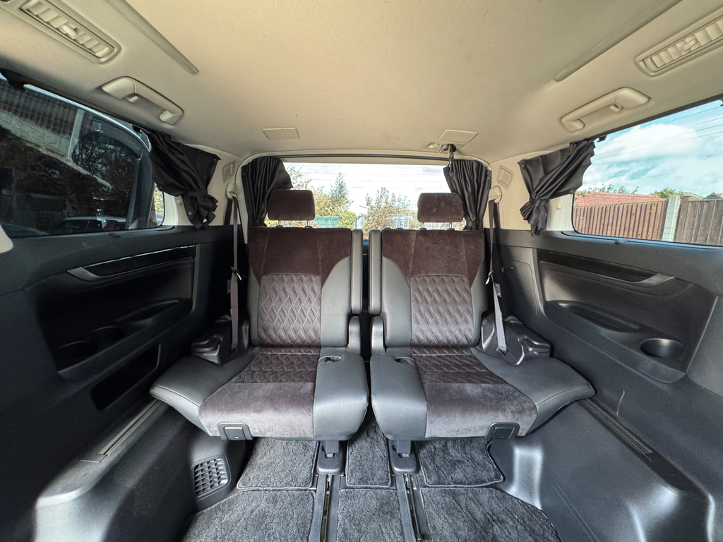 Toyota Alphard 2.4 Mpv White #41