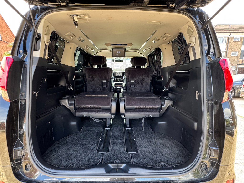 Toyota Alphard 2.4 Mpv White #49