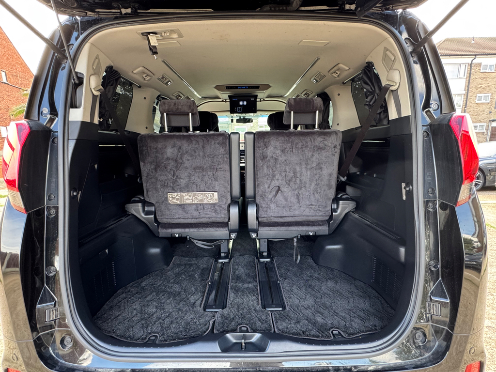 Toyota Alphard 2.4 Mpv White #48