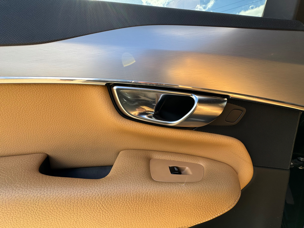Volvo XC90 R-design Pro Blue #31