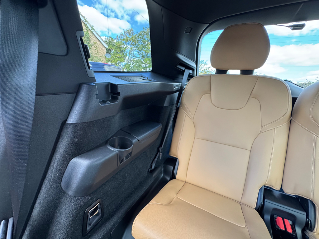 Volvo XC90 R-design Pro Blue #41