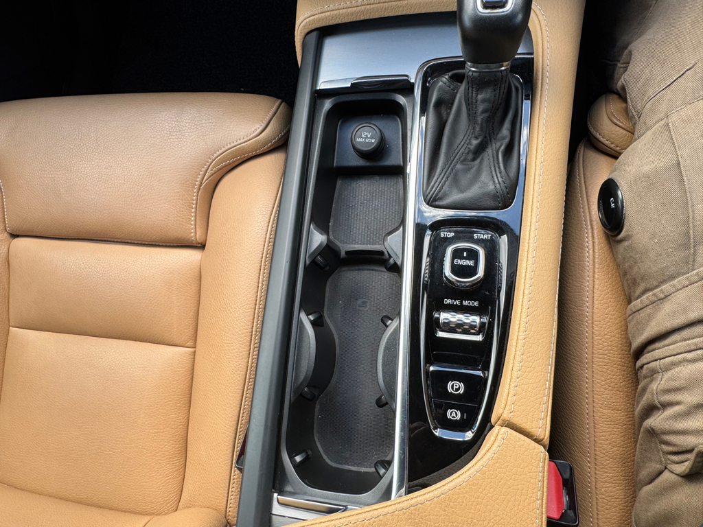Volvo XC90 R-design Pro Blue #66