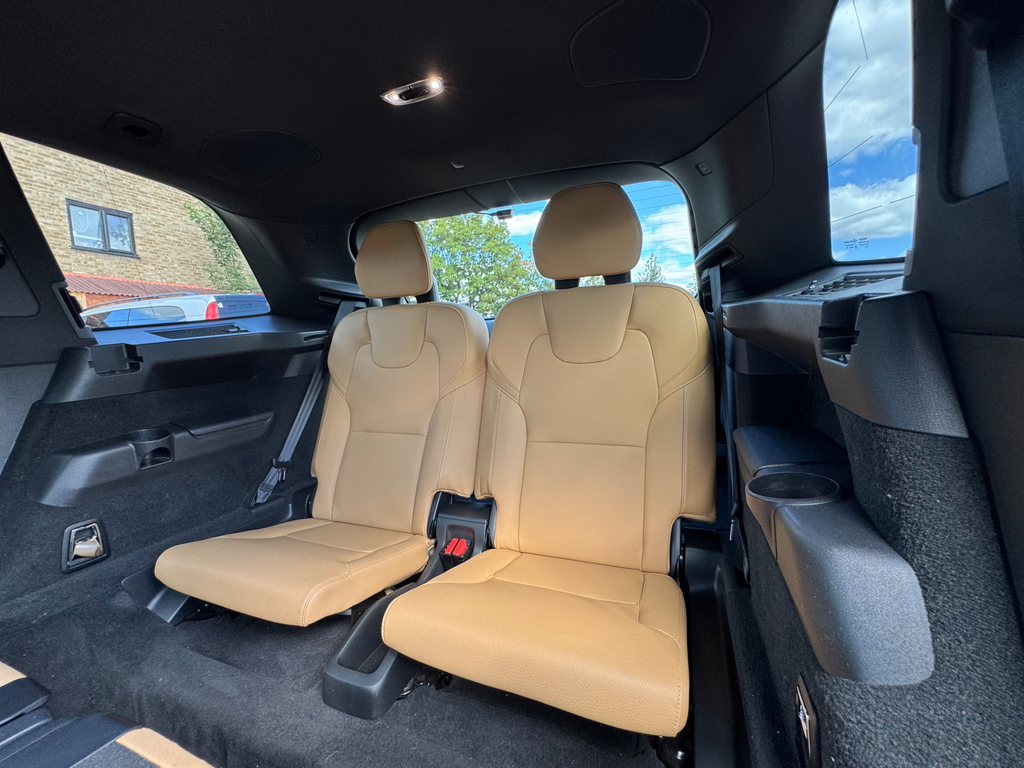 Volvo XC90 R-design Pro Blue #43