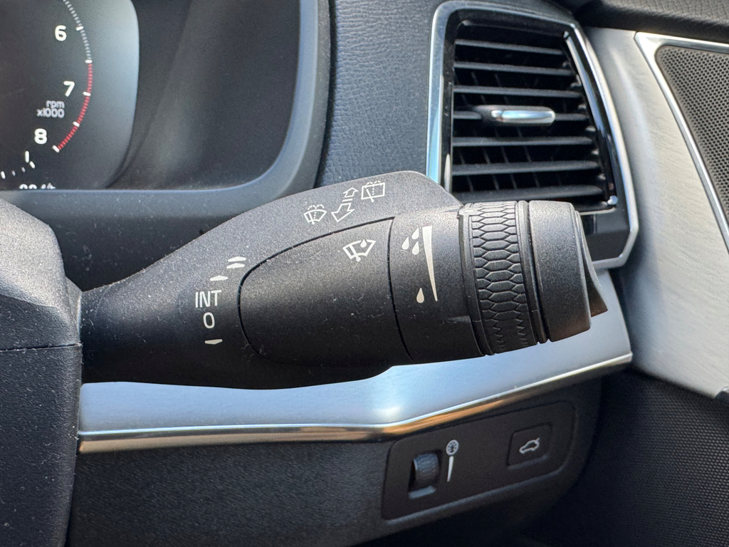 Volvo XC90 R-design Pro Blue #72