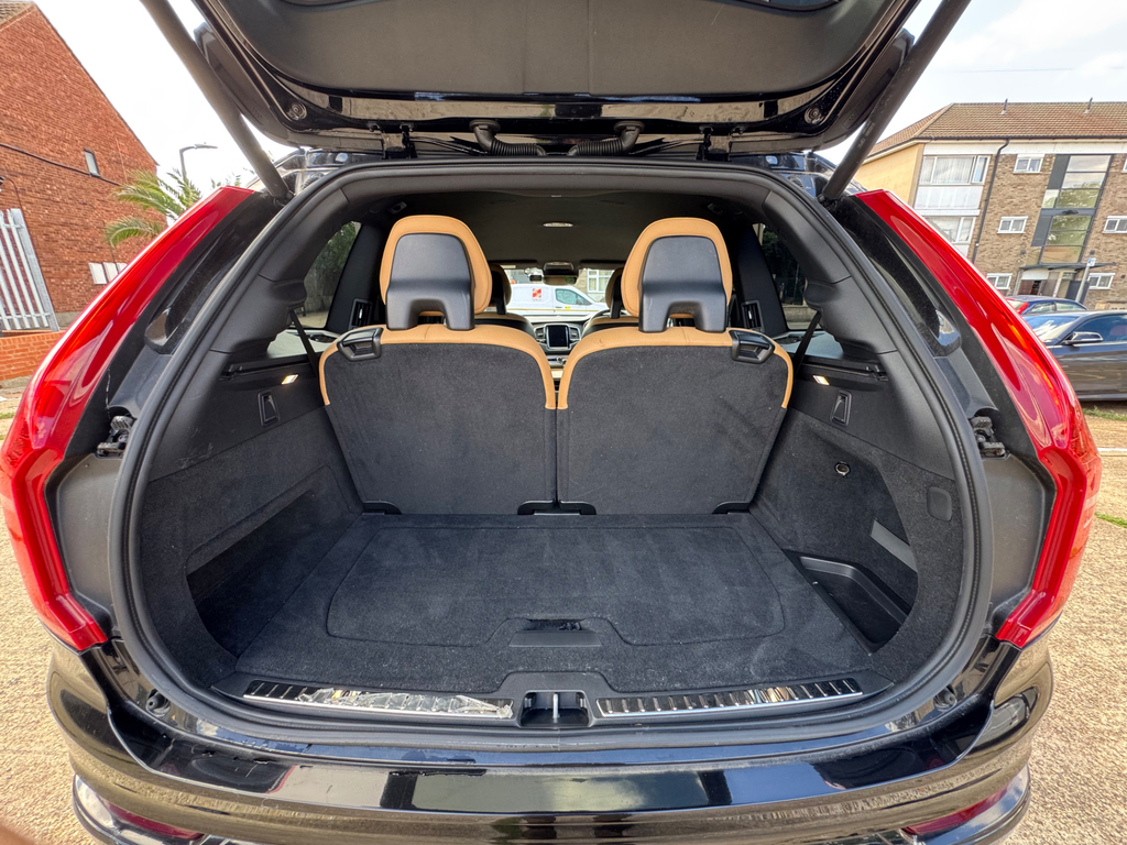 Volvo XC90 R-design Pro Blue #48