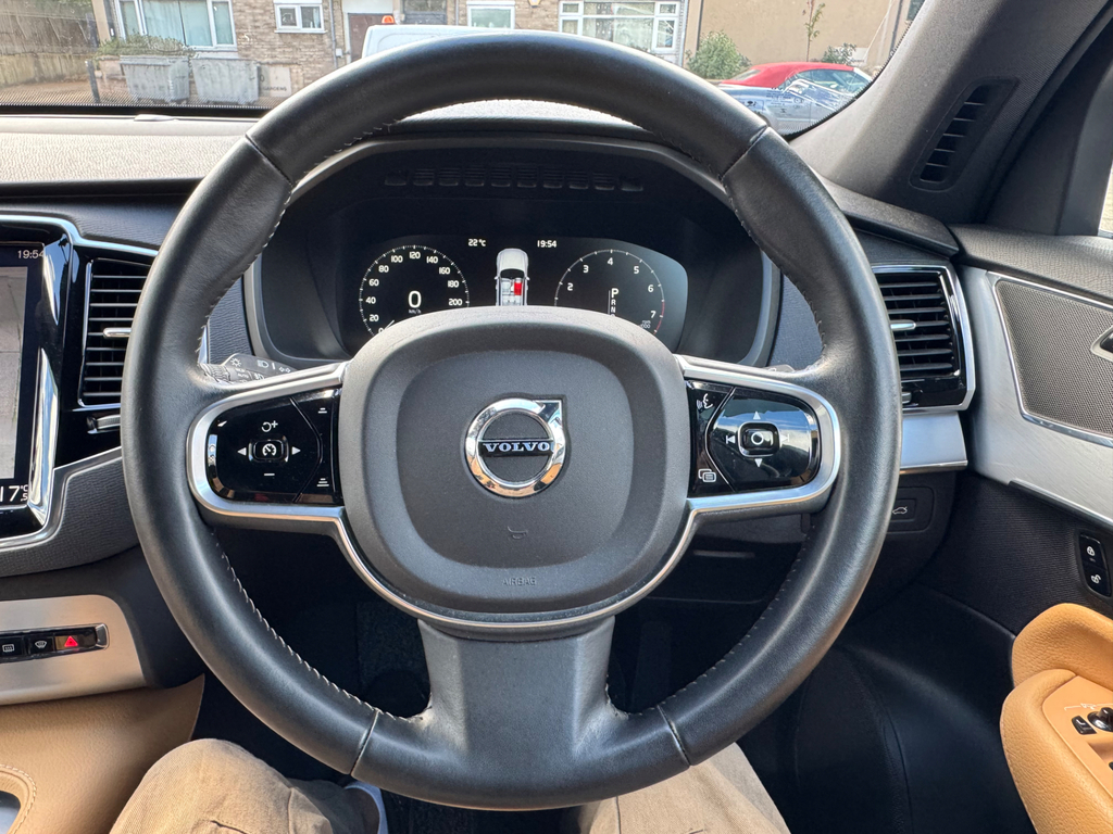 Volvo XC90 R-design Pro Blue #58