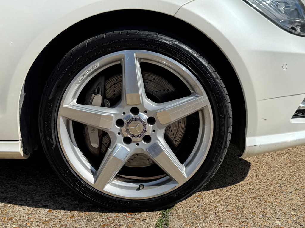 Mercedes-Benz CLS  White #74