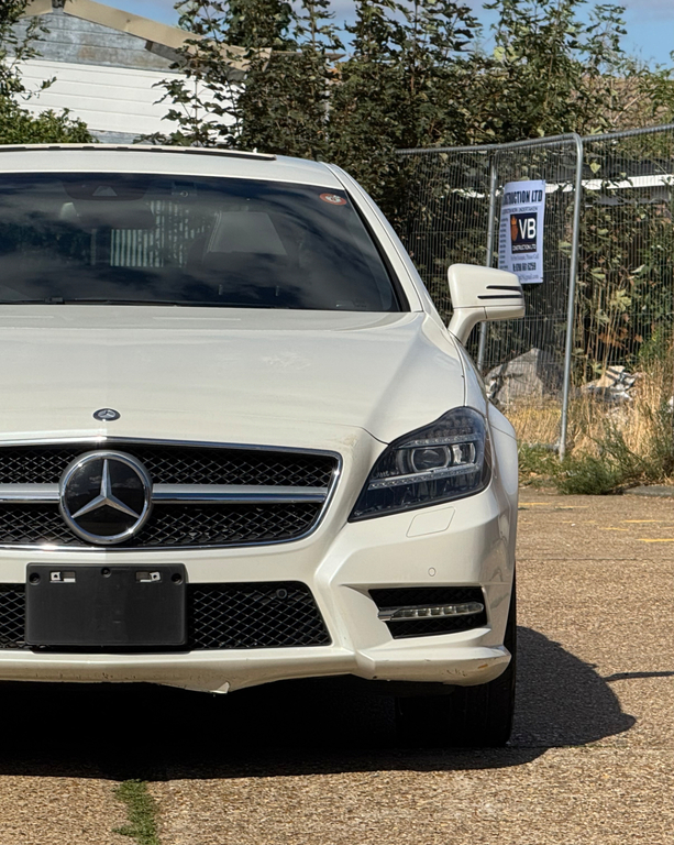 Mercedes-Benz CLS  White #70