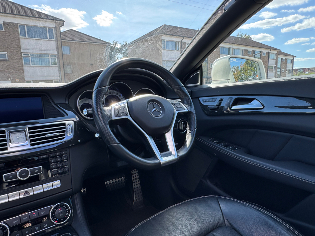 Mercedes-Benz CLS  White #48