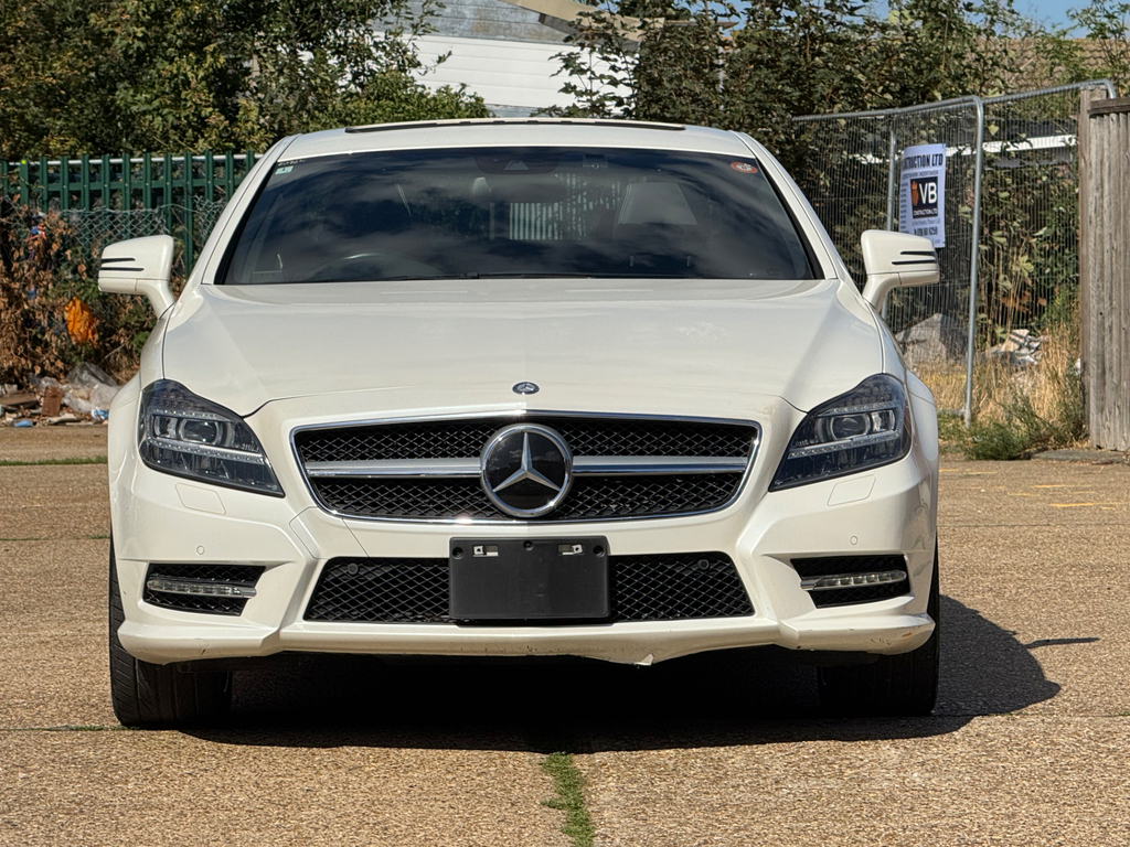 Mercedes-Benz CLS Cls550 Blue Efficiency Amg Line 3.5L White #2