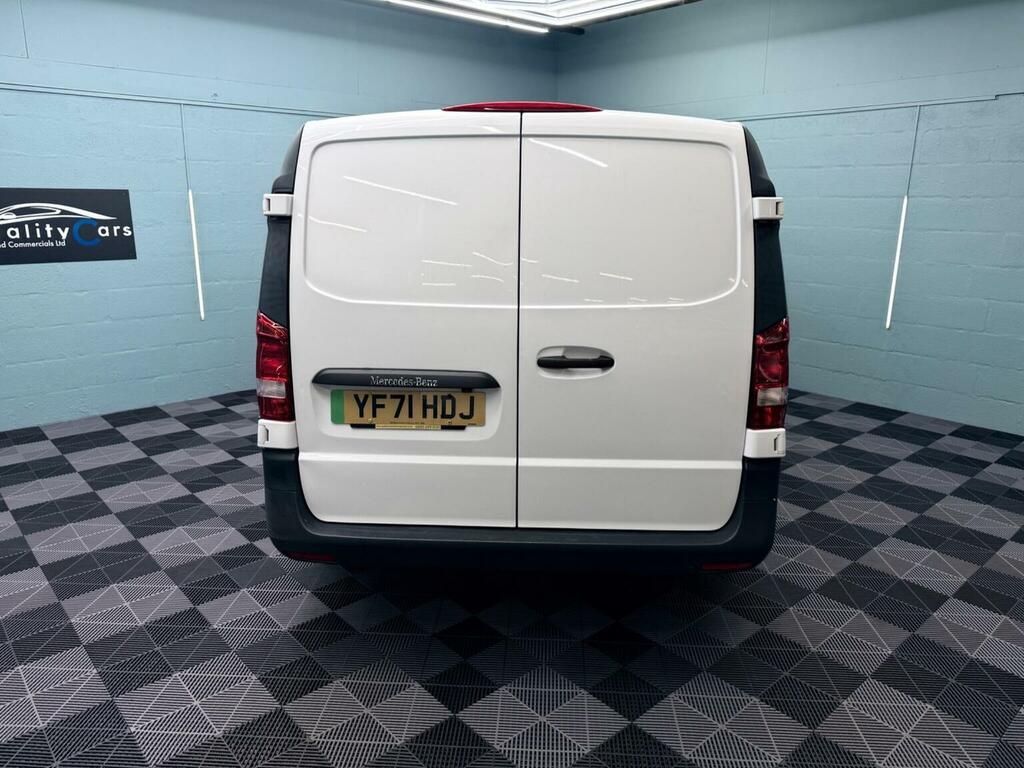 Mercedes-Benz eVito Evito 66 Progressive White #42