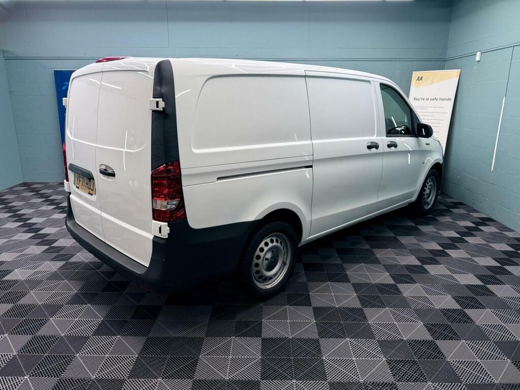 Mercedes-Benz eVito Evito 66 Progressive White #41