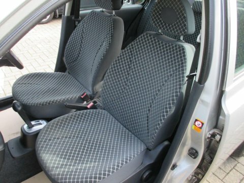 Nissan Micra 1.2 16V E Silver #24