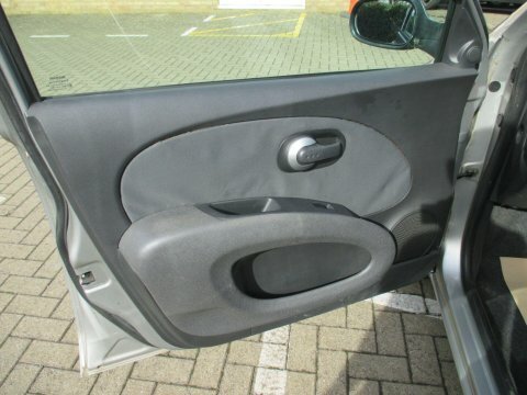 Nissan Micra 1.2 16V E Silver #40