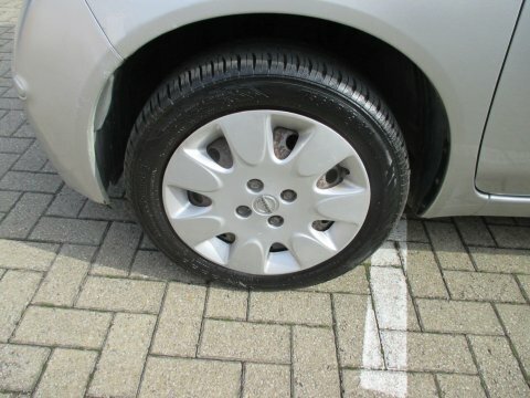Nissan Micra 1.2 16V E Silver #12