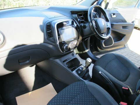 Renault Captur 0.9 Tce Energy Dynamique S Nav Red #16